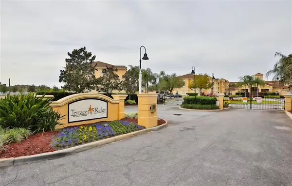 $2,300 | 818 Terrace Ridge Circle, Unit 818, Davenport, FL 33896