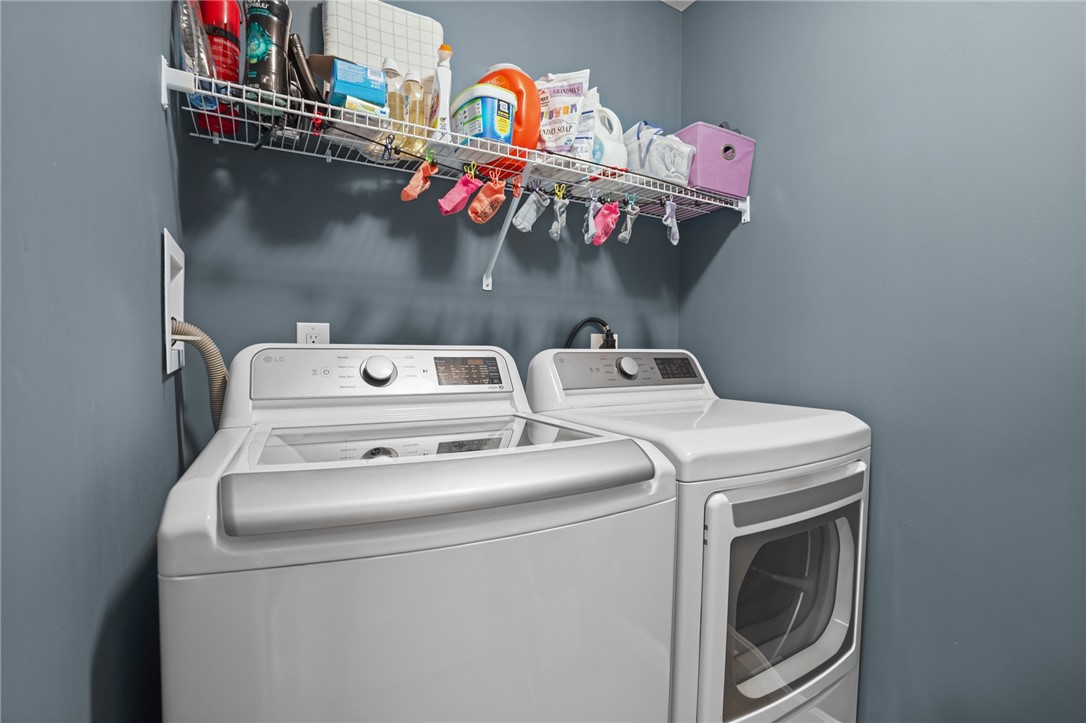 4 Overlook Circle Coventry, RI 02816 - Photo 20 of 50