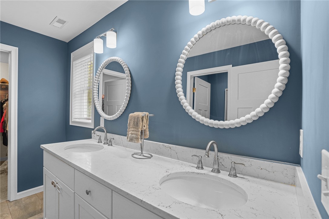 4 Overlook Circle Coventry, RI 02816 - Photo 23 of 50