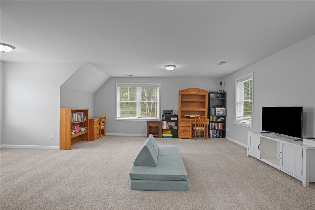 4 Overlook Circle Coventry, RI 02816 - Photo 31 of 50