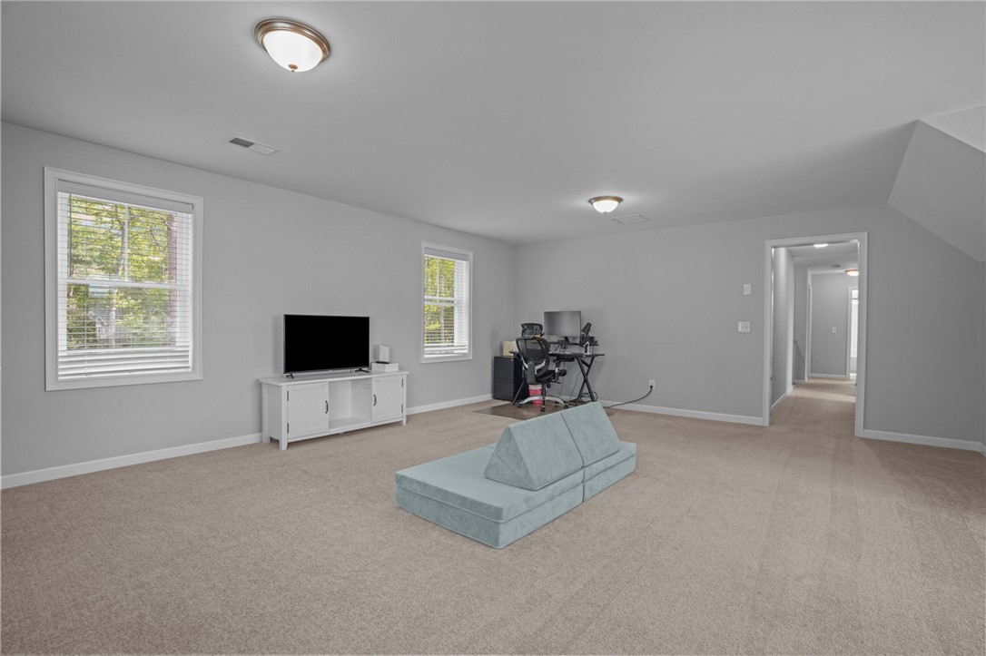 4 Overlook Circle Coventry, RI 02816 - Photo 33 of 50