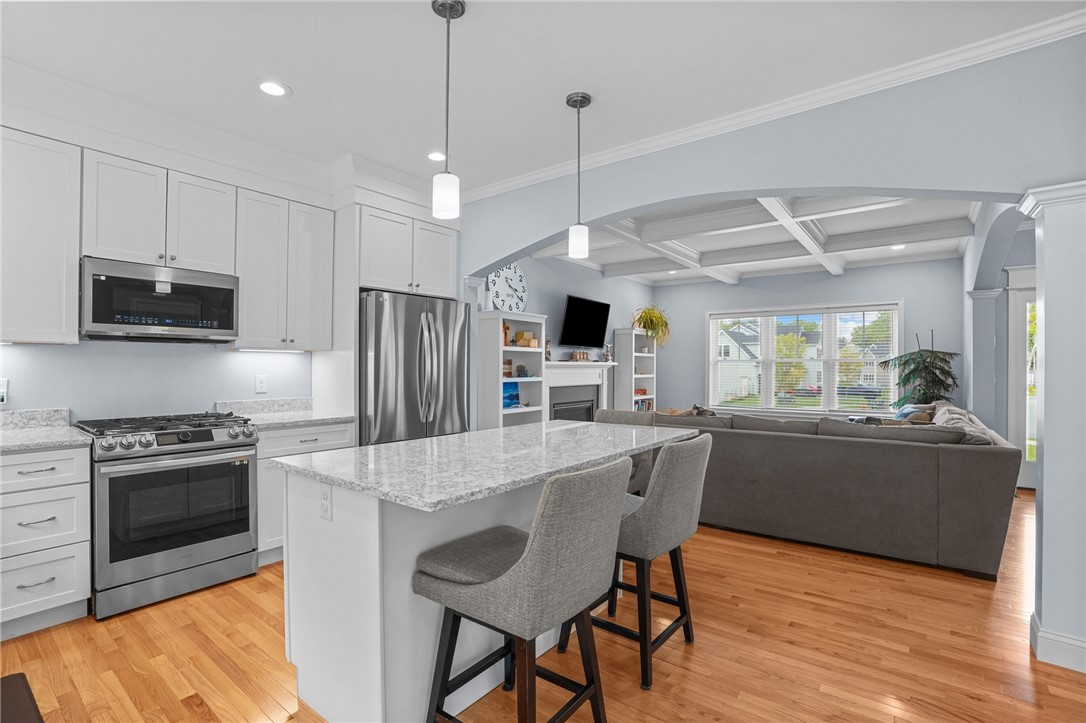 4 Overlook Circle Coventry, RI 02816 - Photo 6 of 50