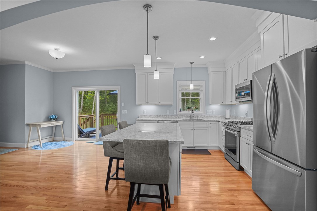 4 Overlook Circle Coventry, RI 02816 - Photo 7 of 50