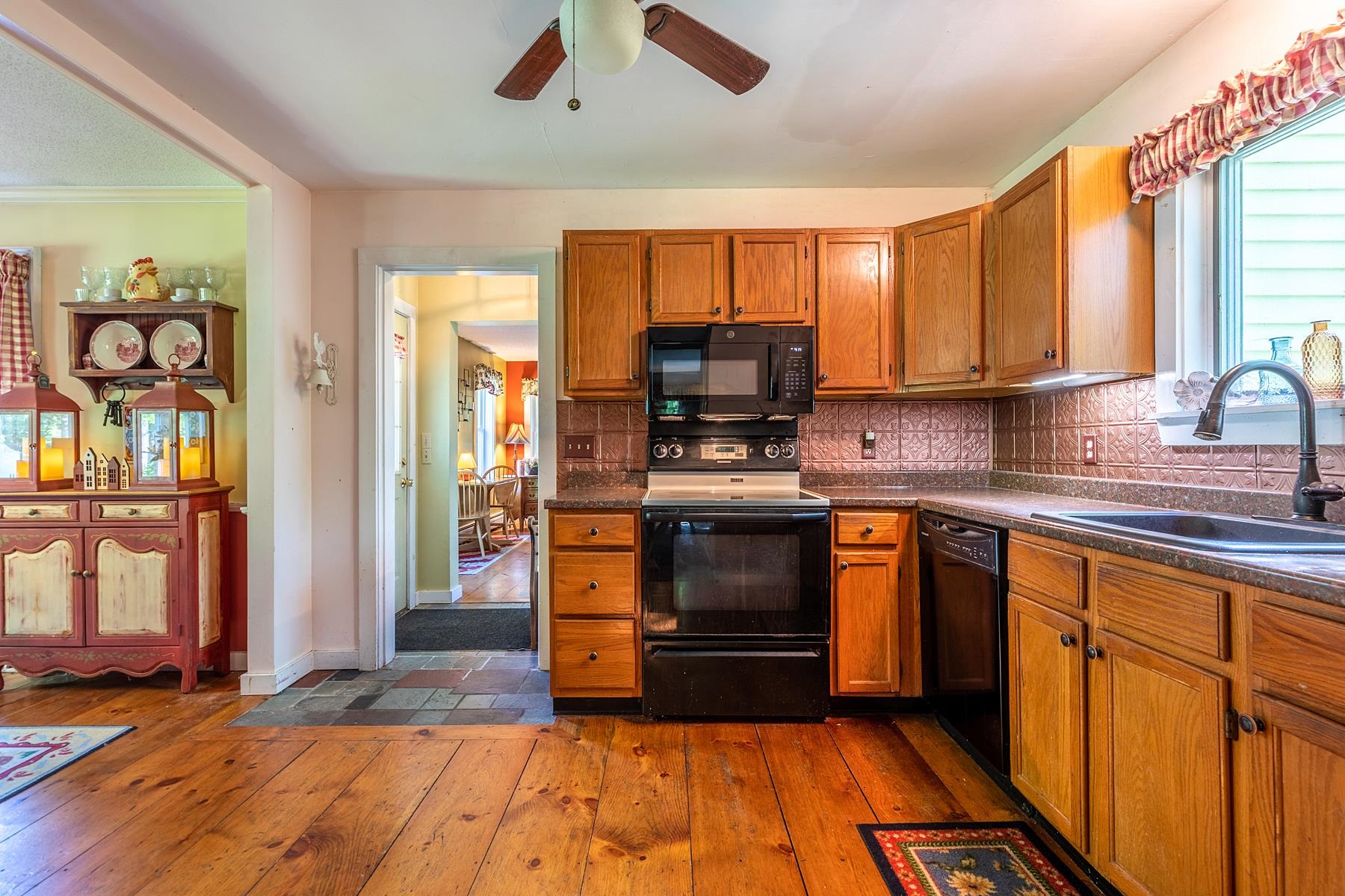 350 Carlen Street Manchester, VT 05255 - Photo 29 of 31