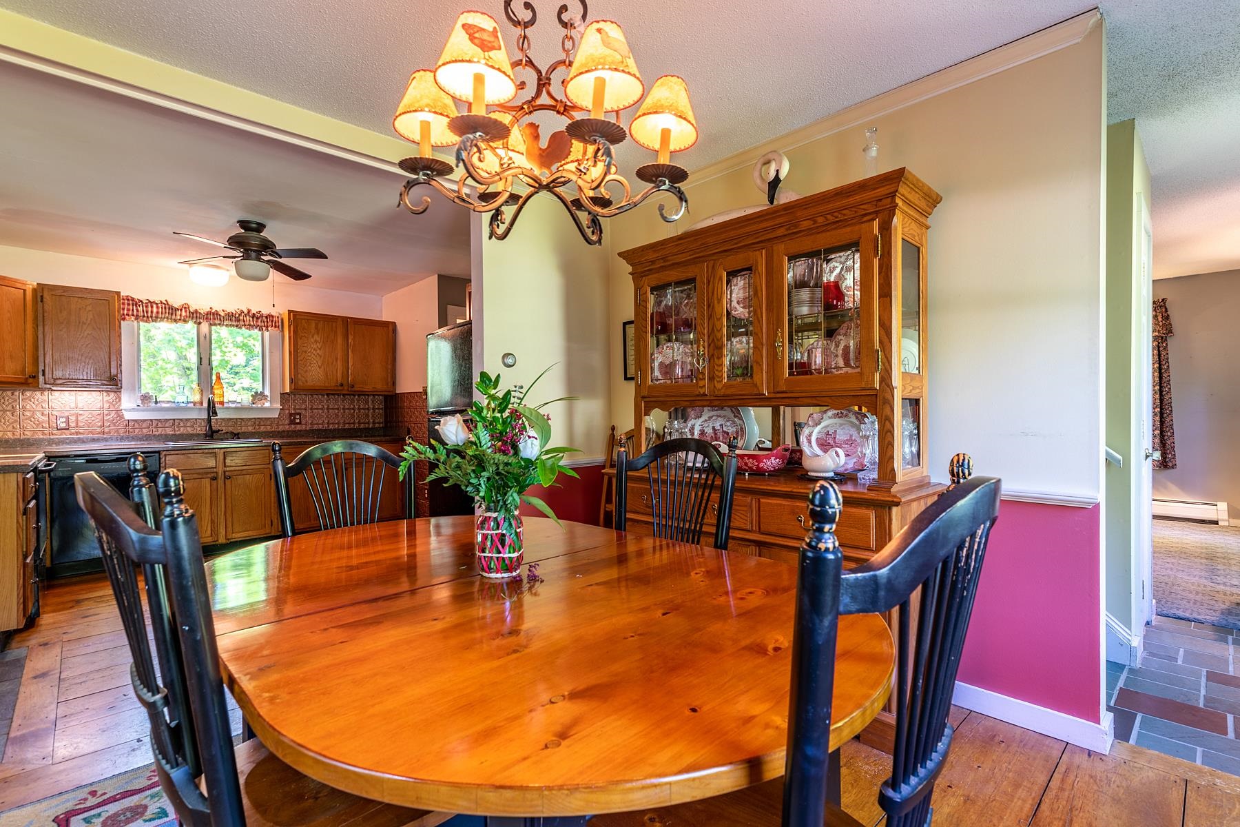 350 Carlen Street Manchester, VT 05255 - Photo 3 of 31