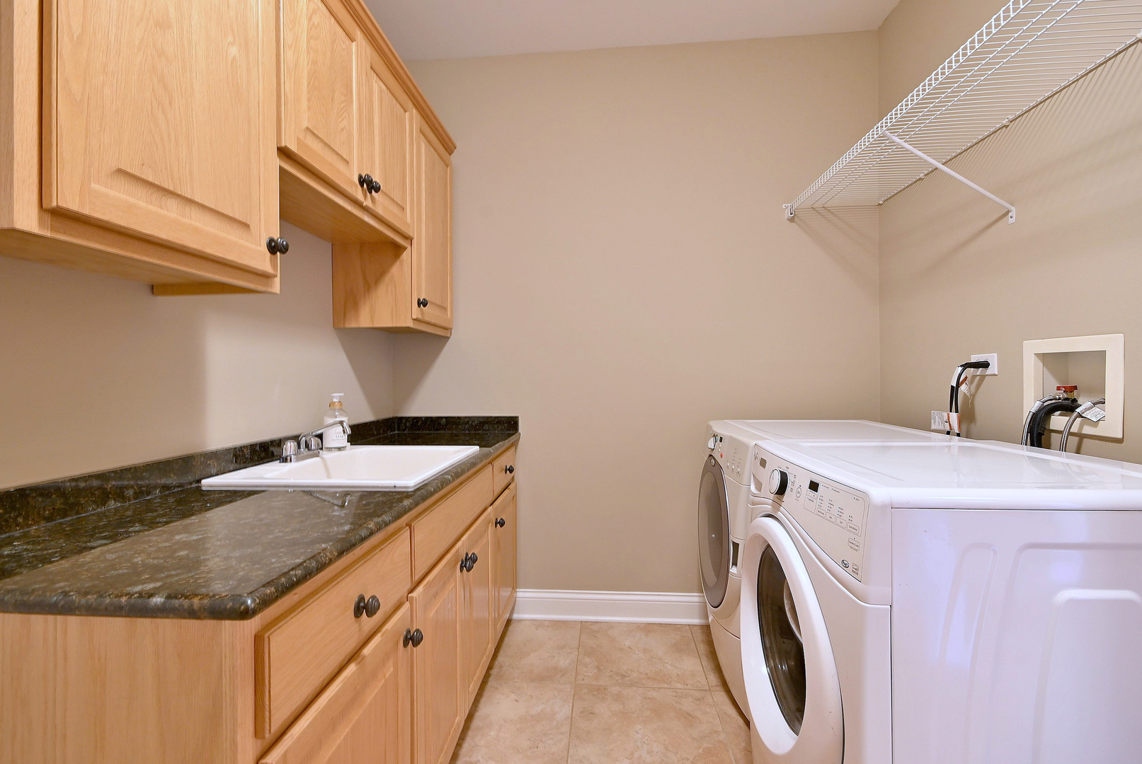 281 East Vallette Street Elmhurst, IL 60126 - Photo 18 of 57