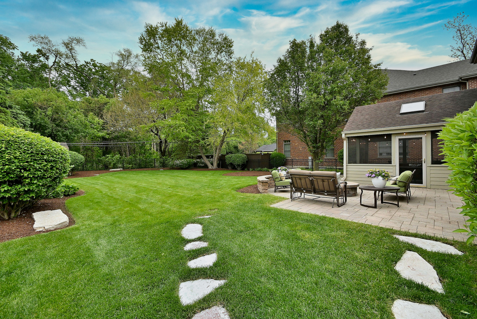 281 East Vallette Street Elmhurst, IL 60126 - Photo 47 of 57