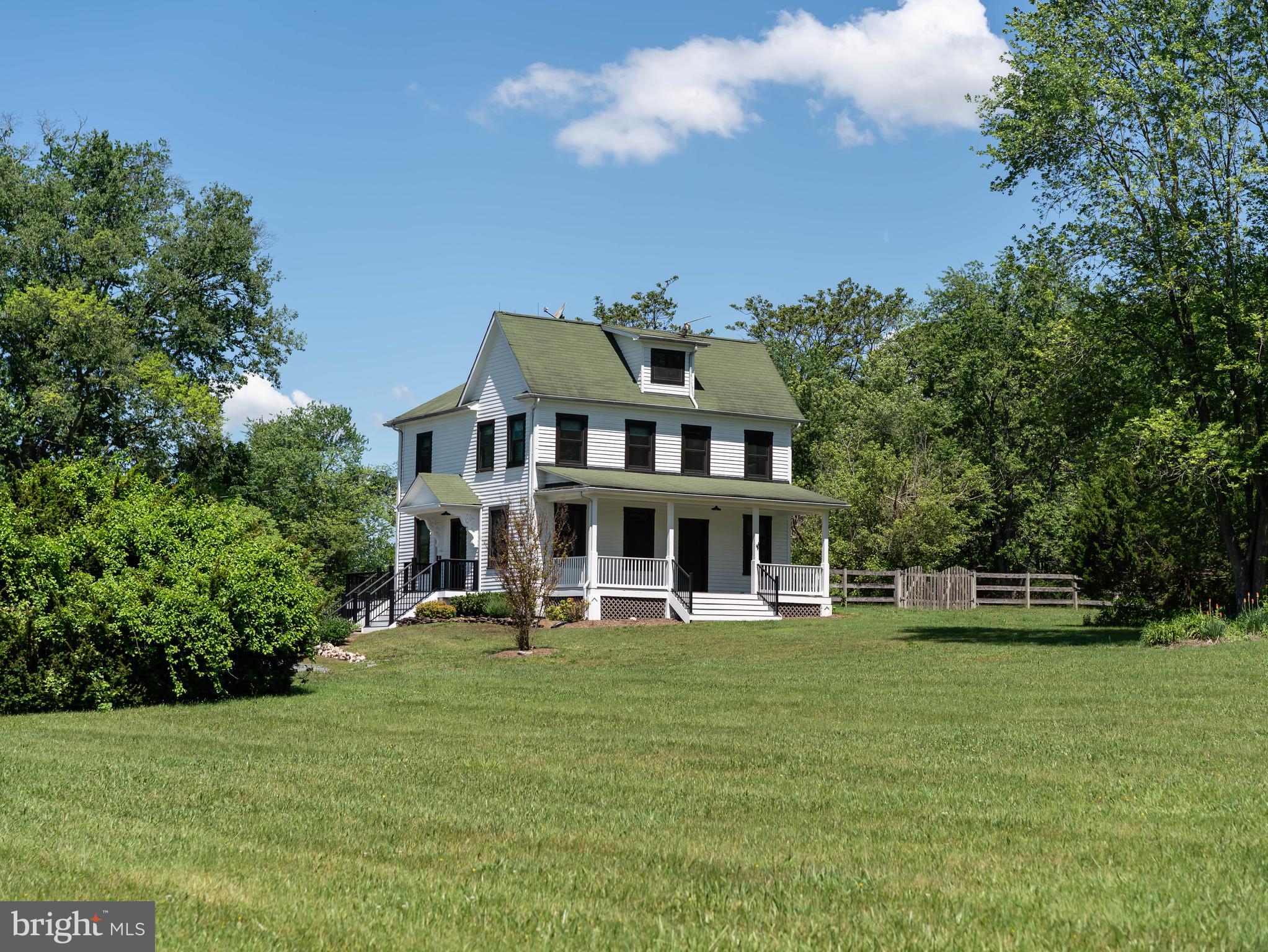 22310 Dickerson Road Dickerson, MD 20842 - Photo 4 of 68 Front