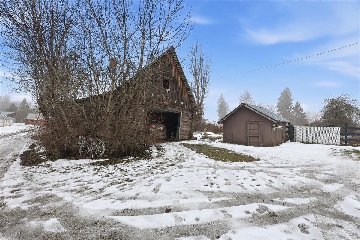 305 River Road Usk, WA 99180 - Photo 16 of 31