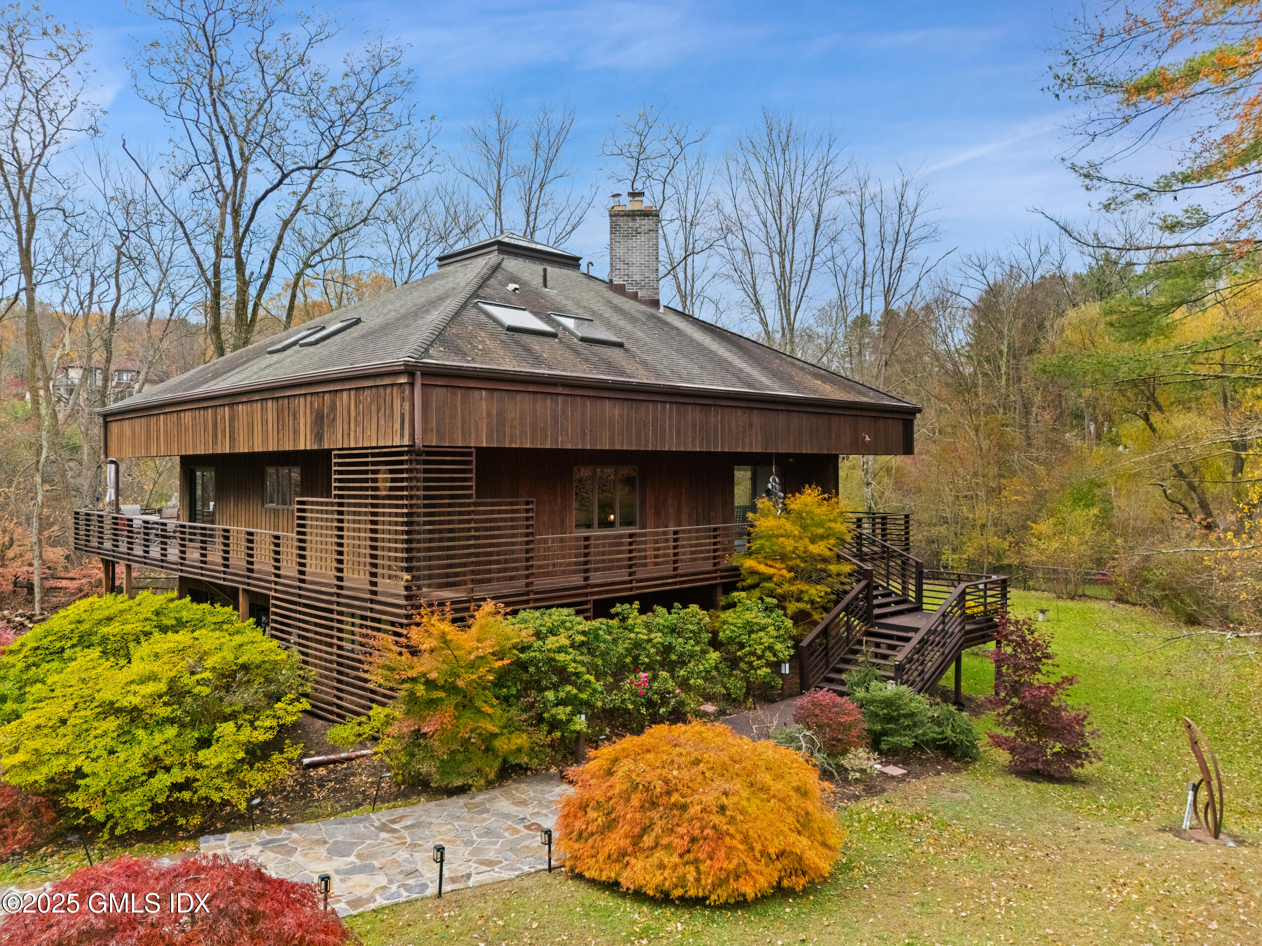 198 East Middle Patent Road Greenwich, CT 06831 - Photo 46 of 48 Front