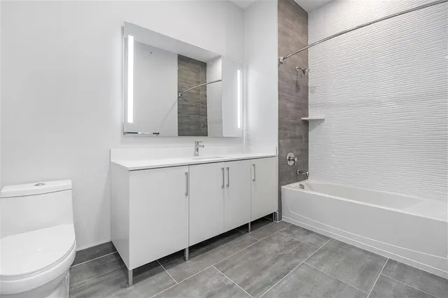 $2,650 | 119 Peter Street, Unit 408, Union City, NJ 07087