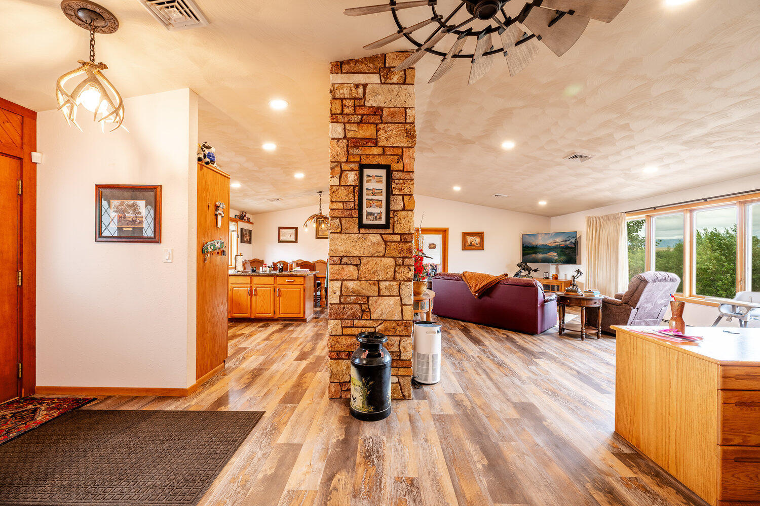 214 Meade Creek Road Sheridan, WY 82801 - Photo 41 of 90 041_dsc_7339-hdr-edit_344