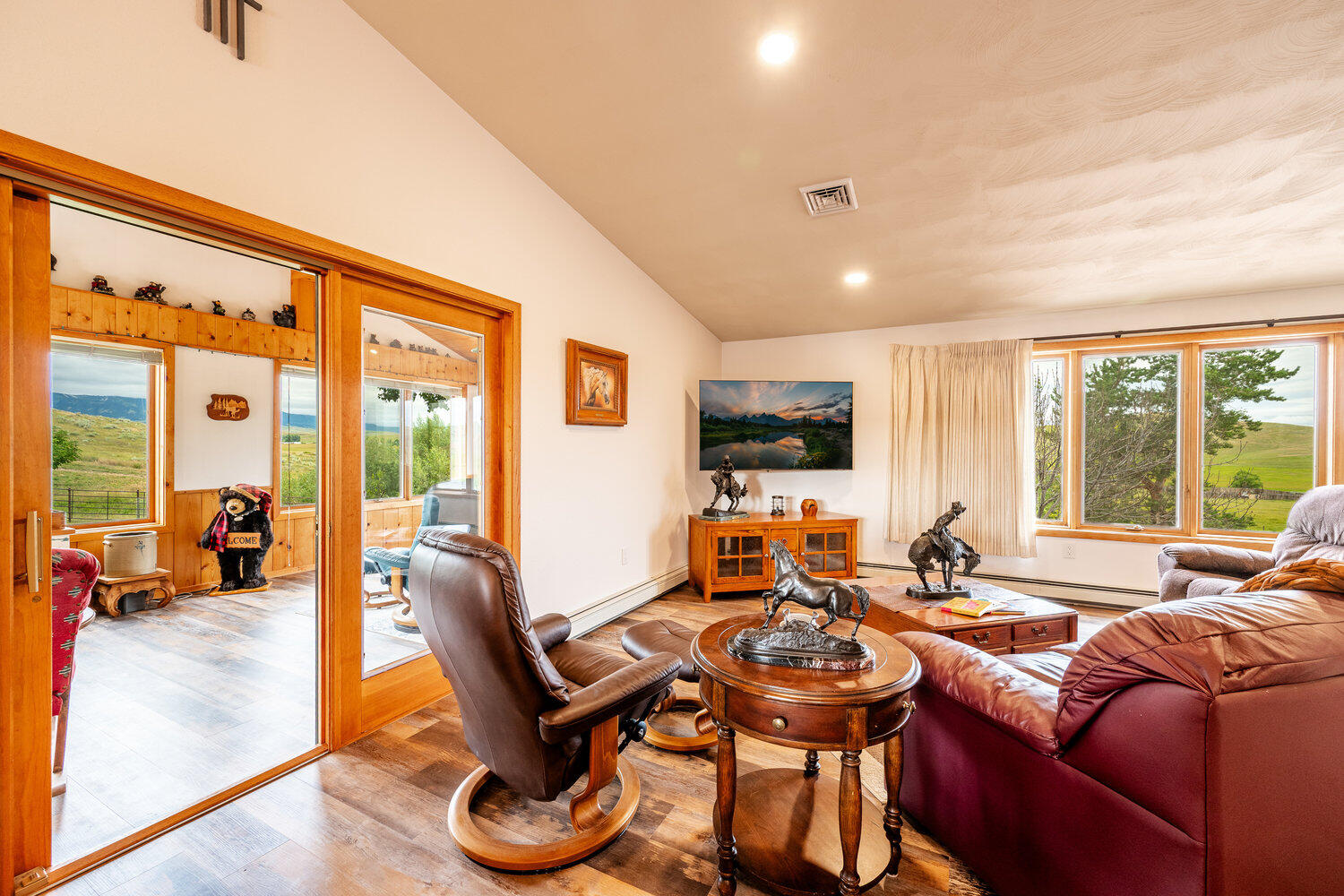 214 Meade Creek Road Sheridan, WY 82801 - Photo 45 of 90 045_dsc_7357-hdr-edit_546