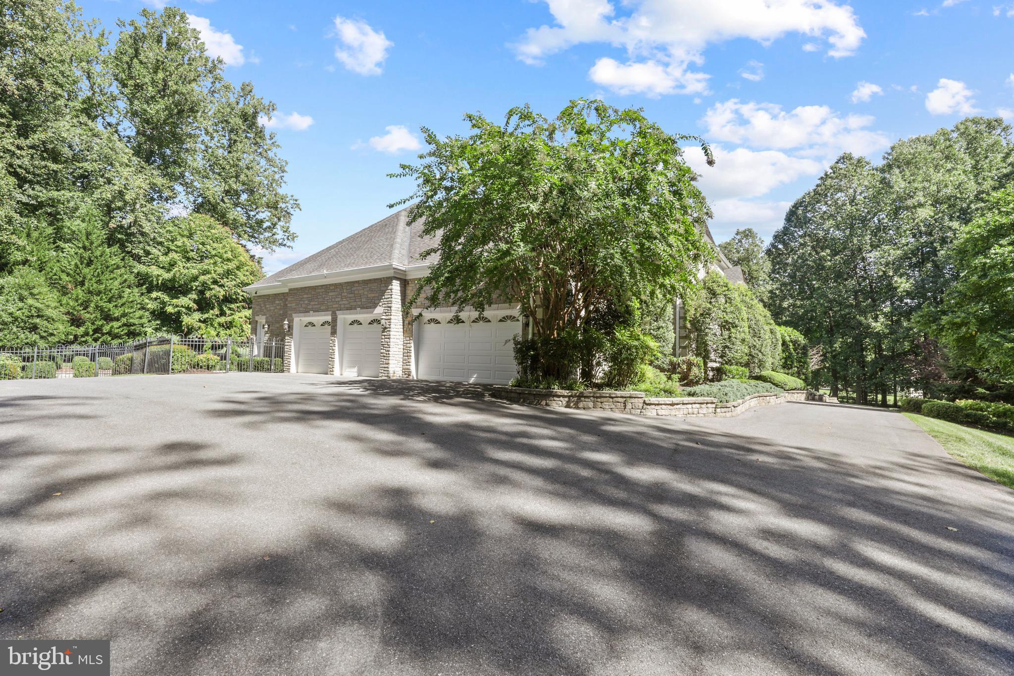 10401 Kingsbridge Road Ellicott City, MD 21042 - Photo 15 of 149 Gallery Image 15