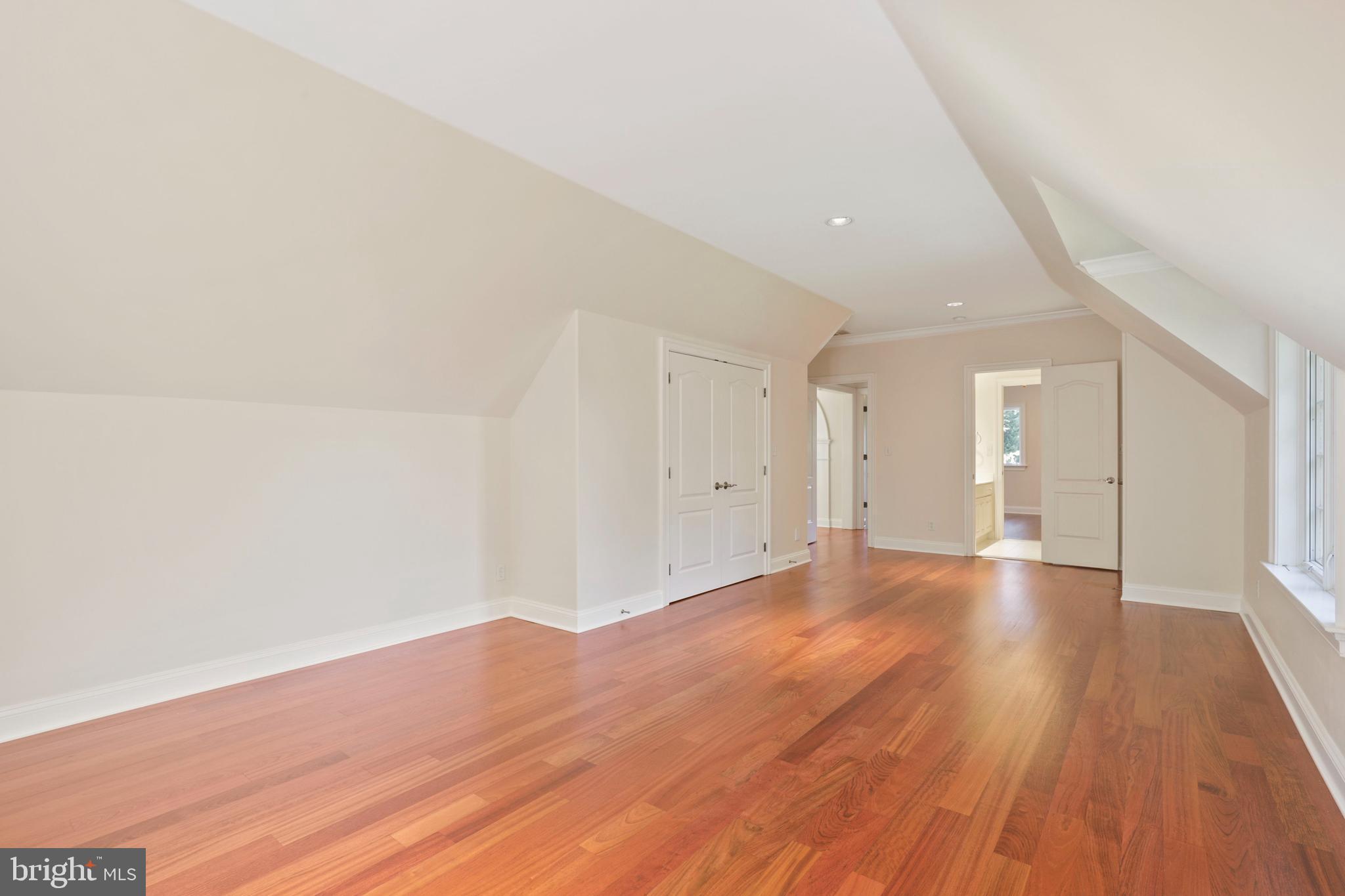 10401 Kingsbridge Road Ellicott City, MD 21042 - Photo 68 of 149 Gallery Image 68