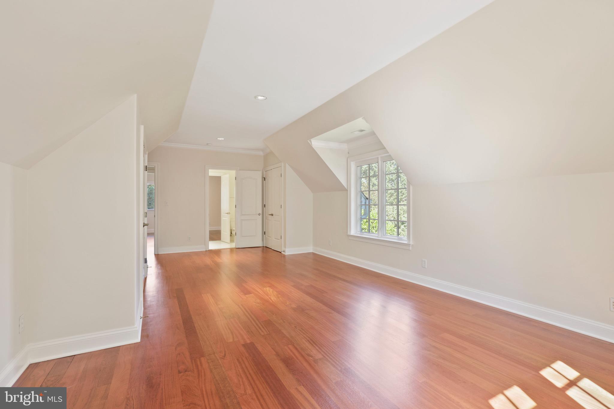 10401 Kingsbridge Road Ellicott City, MD 21042 - Photo 69 of 149 Gallery Image 69