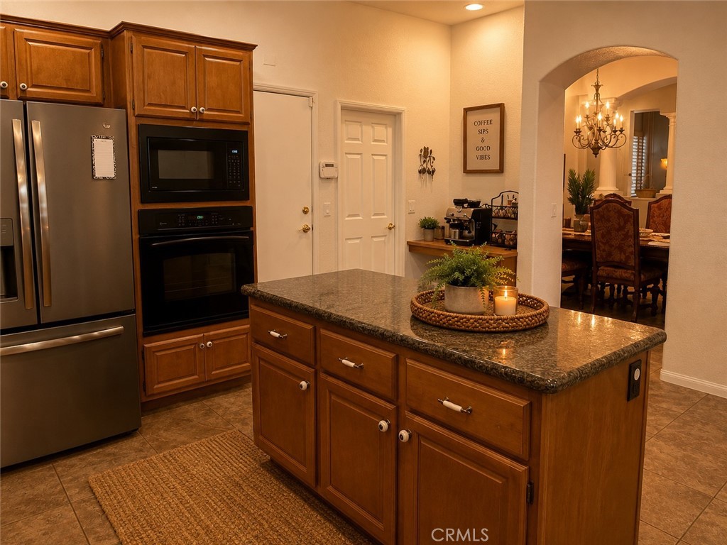 23841 Piedras Road Perris, CA 92570 - Photo 27 of 70 Kitchen inland