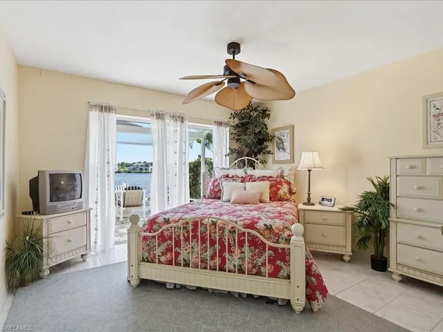 $850,000 | 127 Newport Drive, Naples, FL 34114