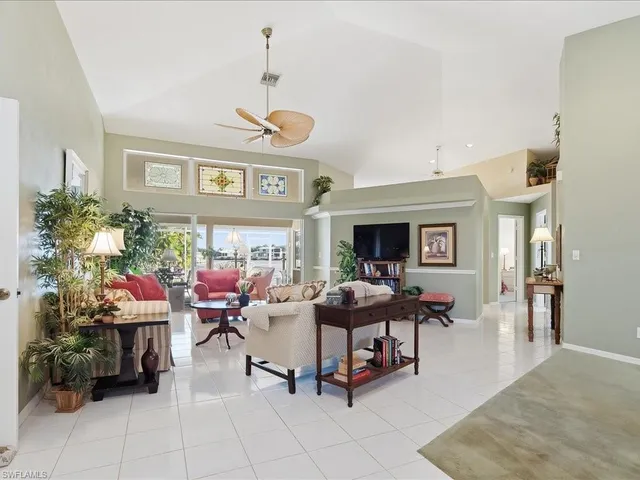 $850,000 | 127 Newport Drive, Naples, FL 34114