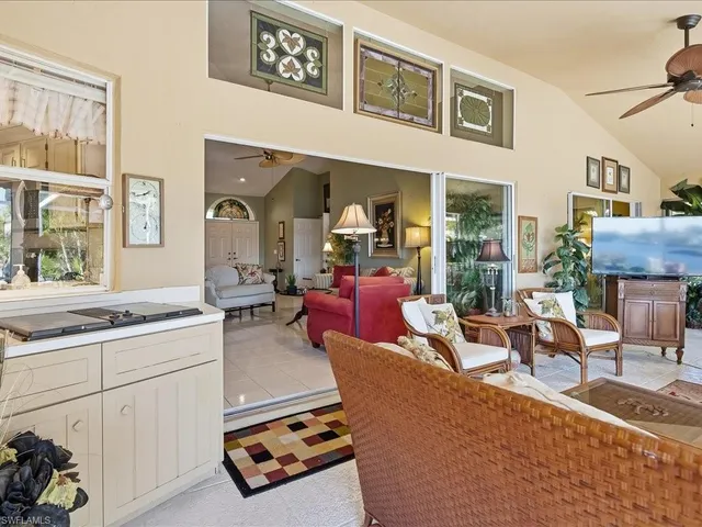 $850,000 | 127 Newport Drive, Naples, FL 34114