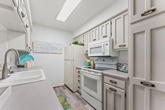 $249,900 | 334 Lakeview Avenue, Long Lake, MN 55356