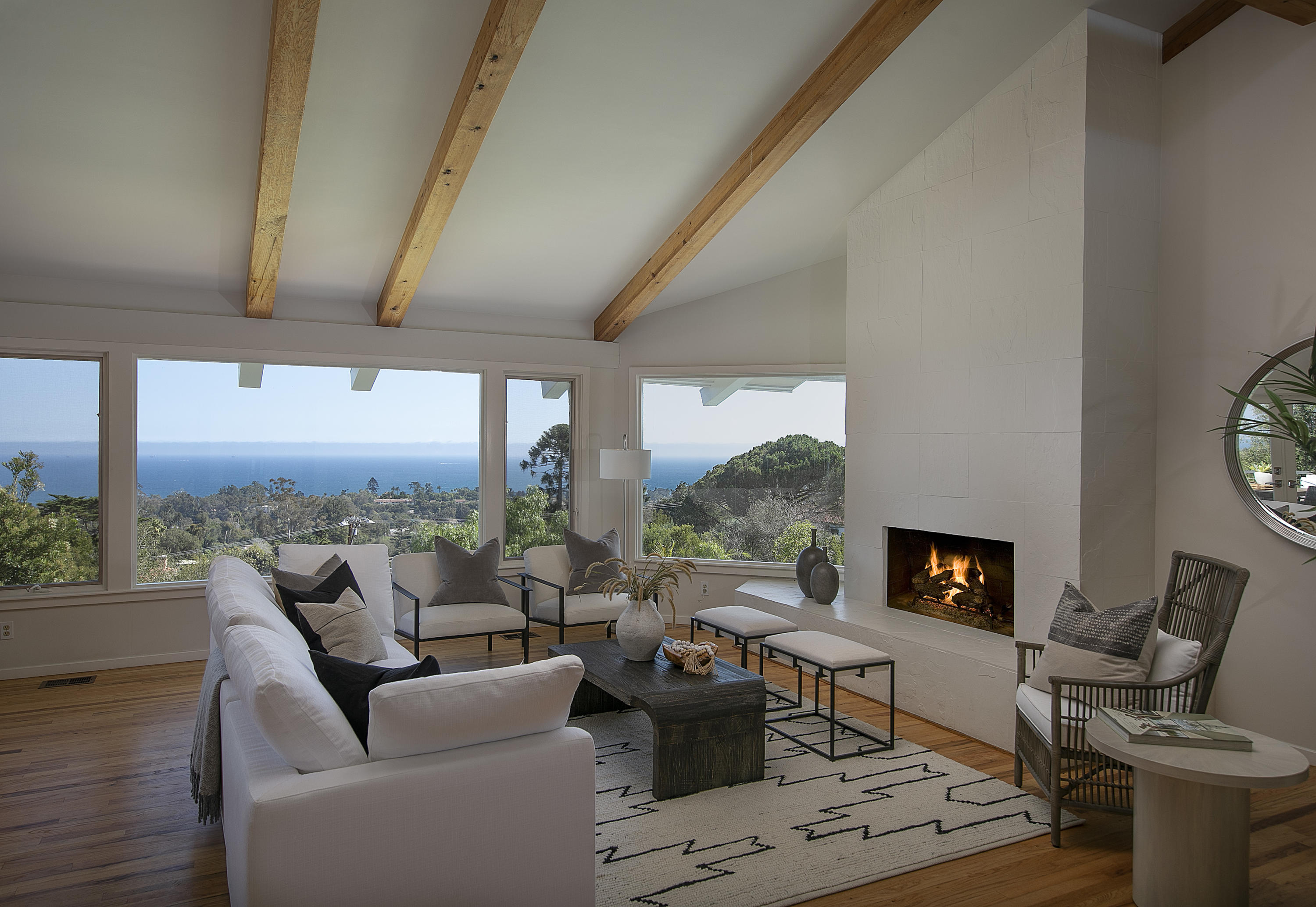 1123 Glenview Road Montecito, CA 93108 - Photo 1 of 21 Living Room