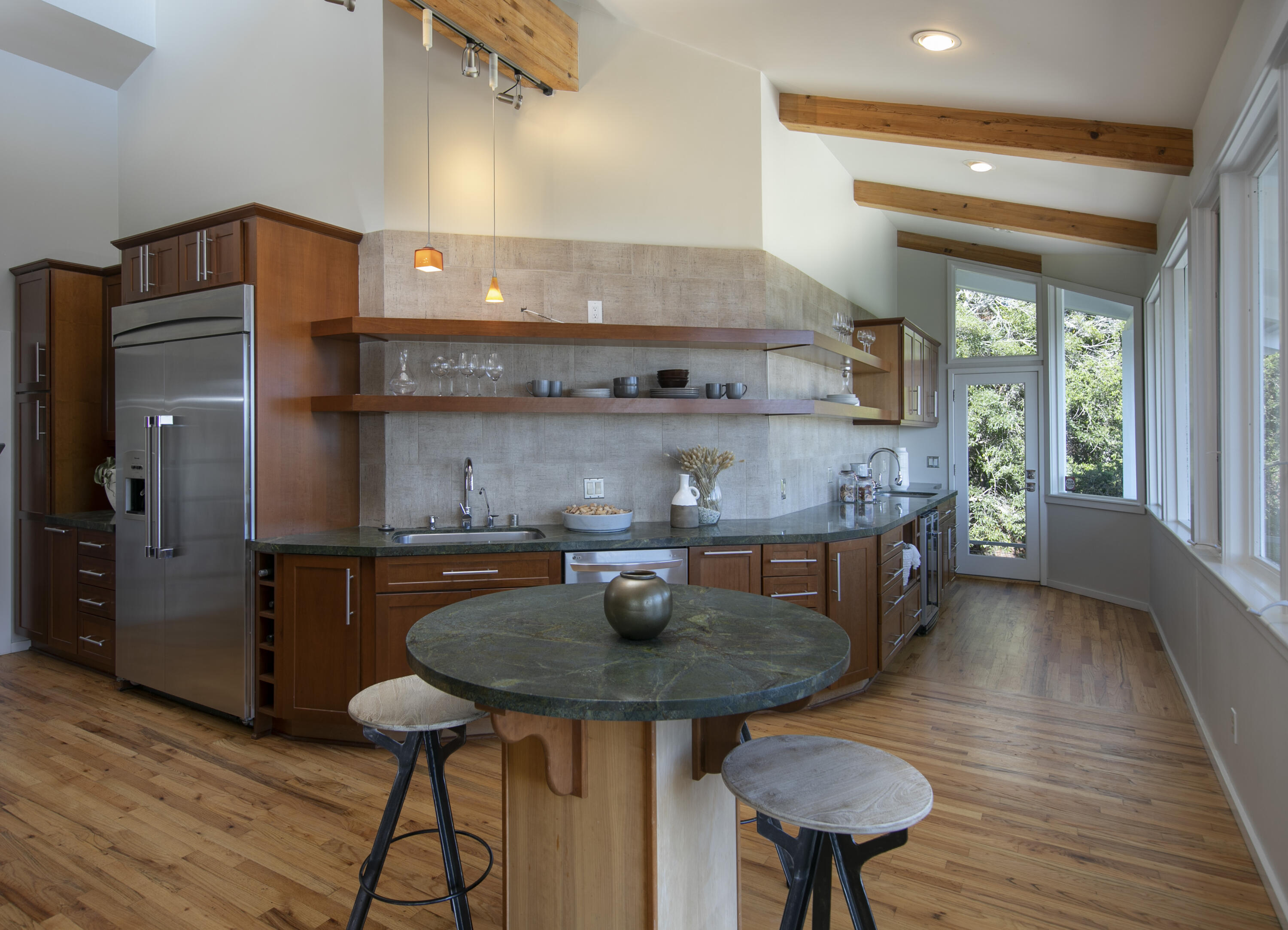 1123 Glenview Road Montecito, CA 93108 - Photo 6 of 21 Kitchen
