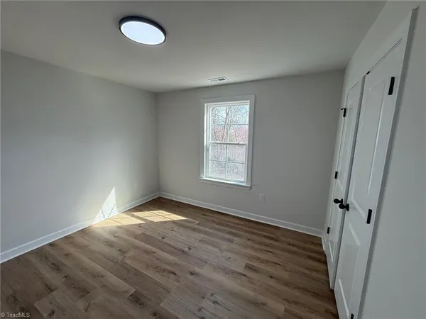 $1,975 | 1007 East Barton Street, Greensboro, NC 27407