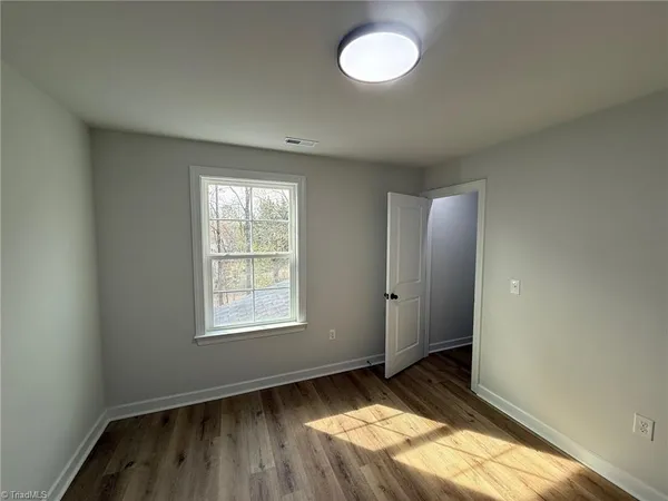 $1,975 | 1007 East Barton Street, Greensboro, NC 27407