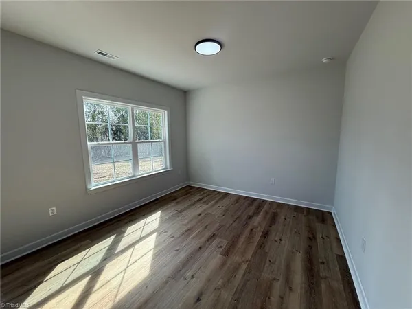 $1,975 | 1007 East Barton Street, Greensboro, NC 27407