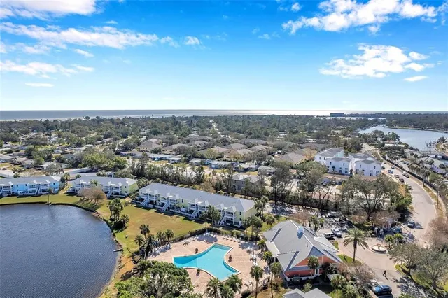 $2,550 | 107 Sea Horse Drive Southeast, Unit A, St. Petersburg, FL 33705