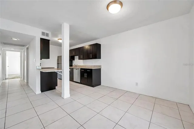 $2,550 | 107 Sea Horse Drive Southeast, Unit A, St. Petersburg, FL 33705