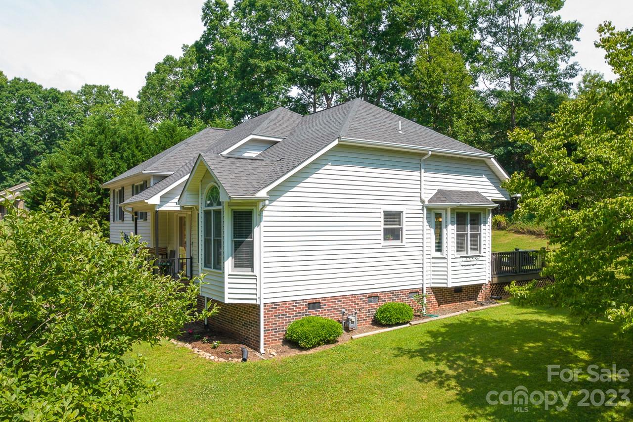 3153 Roland Road Morganton, NC 28655 - Photo 3 of 24 Gallery Image 3
