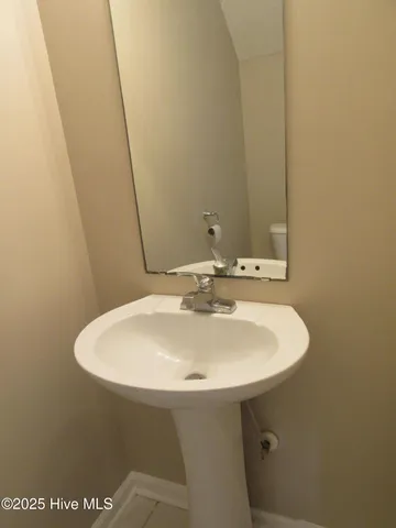 $1,175 | 206 Meadowbrook Lane, Jacksonville, NC 28546