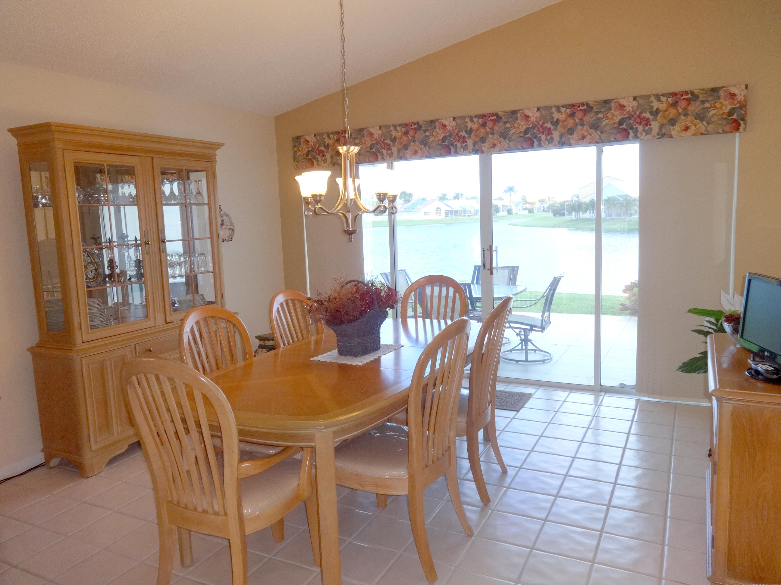 9719 Tavernier Drive Boca Raton, FL 33496 - Photo 11 of 30 diningroom1