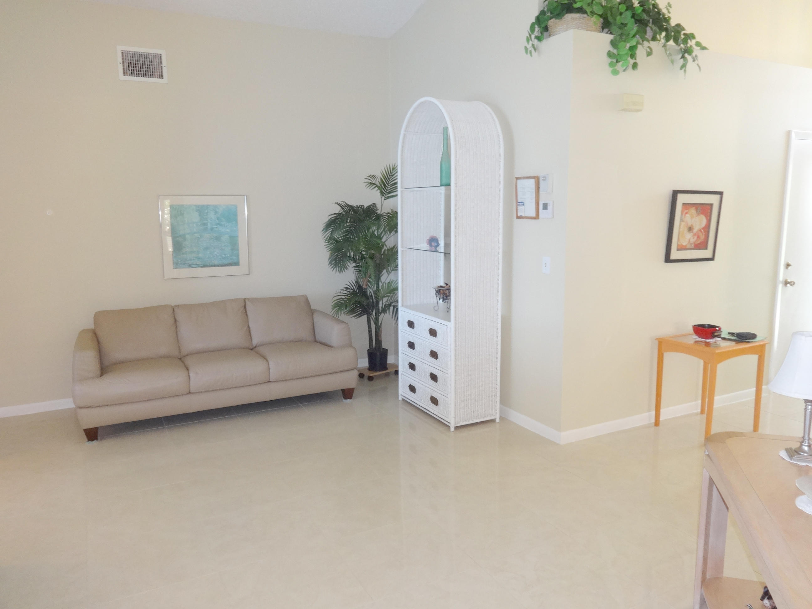9719 Tavernier Drive Boca Raton, FL 33496 - Photo 17 of 30 din area