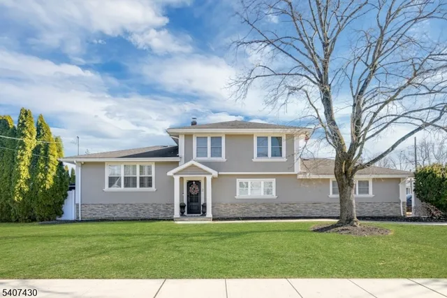 $6,500 | 2 Knoll Road, Fairfield, NJ 07004