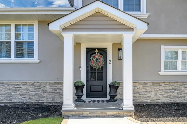 $6,500 | 2 Knoll Road, Fairfield, NJ 07004