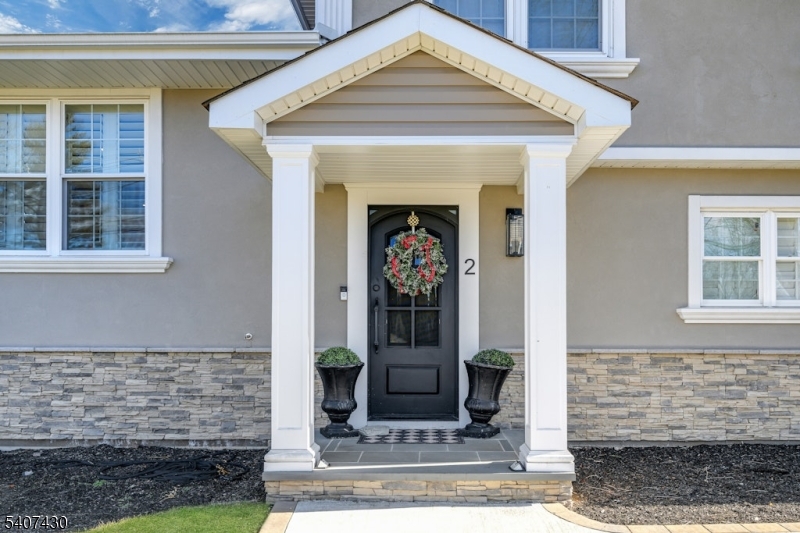 2 Knoll Road Fairfield, NJ 07004 - Photo 2 of 38