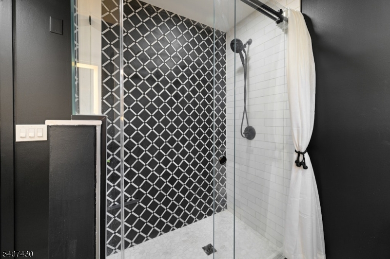 2 Knoll Road Fairfield, NJ 07004 - Photo 24 of 38