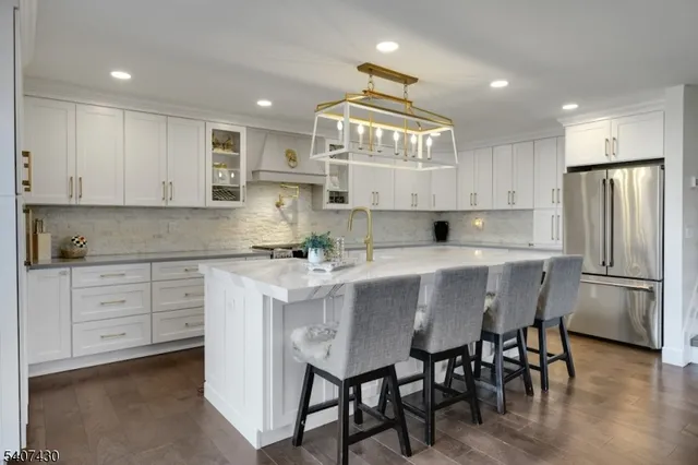 $6,500 | 2 Knoll Road, Fairfield, NJ 07004