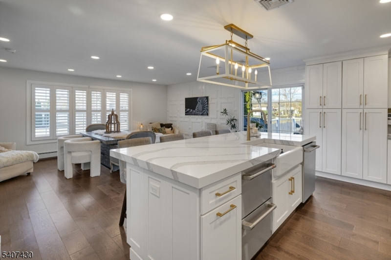 2 Knoll Road Fairfield, NJ 07004 - Photo 5 of 38