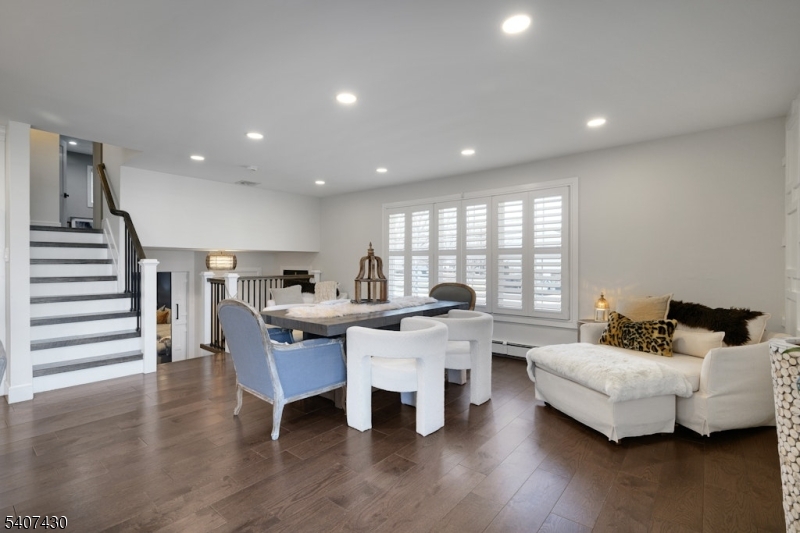 2 Knoll Road Fairfield, NJ 07004 - Photo 10 of 38