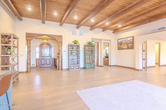 $1,399,000 | 6 Cielo Del Este, Anthony, NM 88021