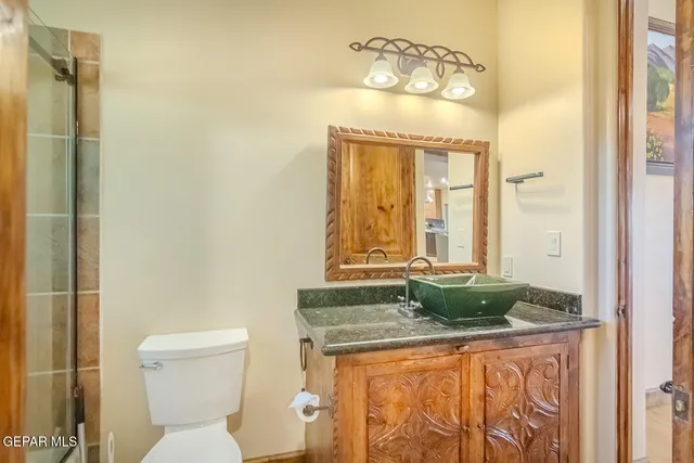 $1,399,000 | 6 Cielo Del Este, Anthony, NM 88021