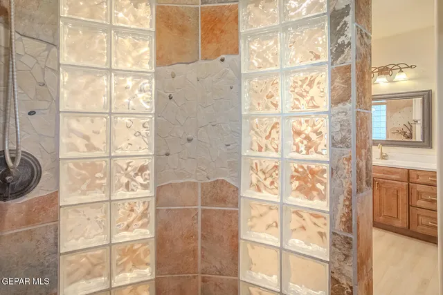 $1,399,000 | 6 Cielo Del Este, Anthony, NM 88021