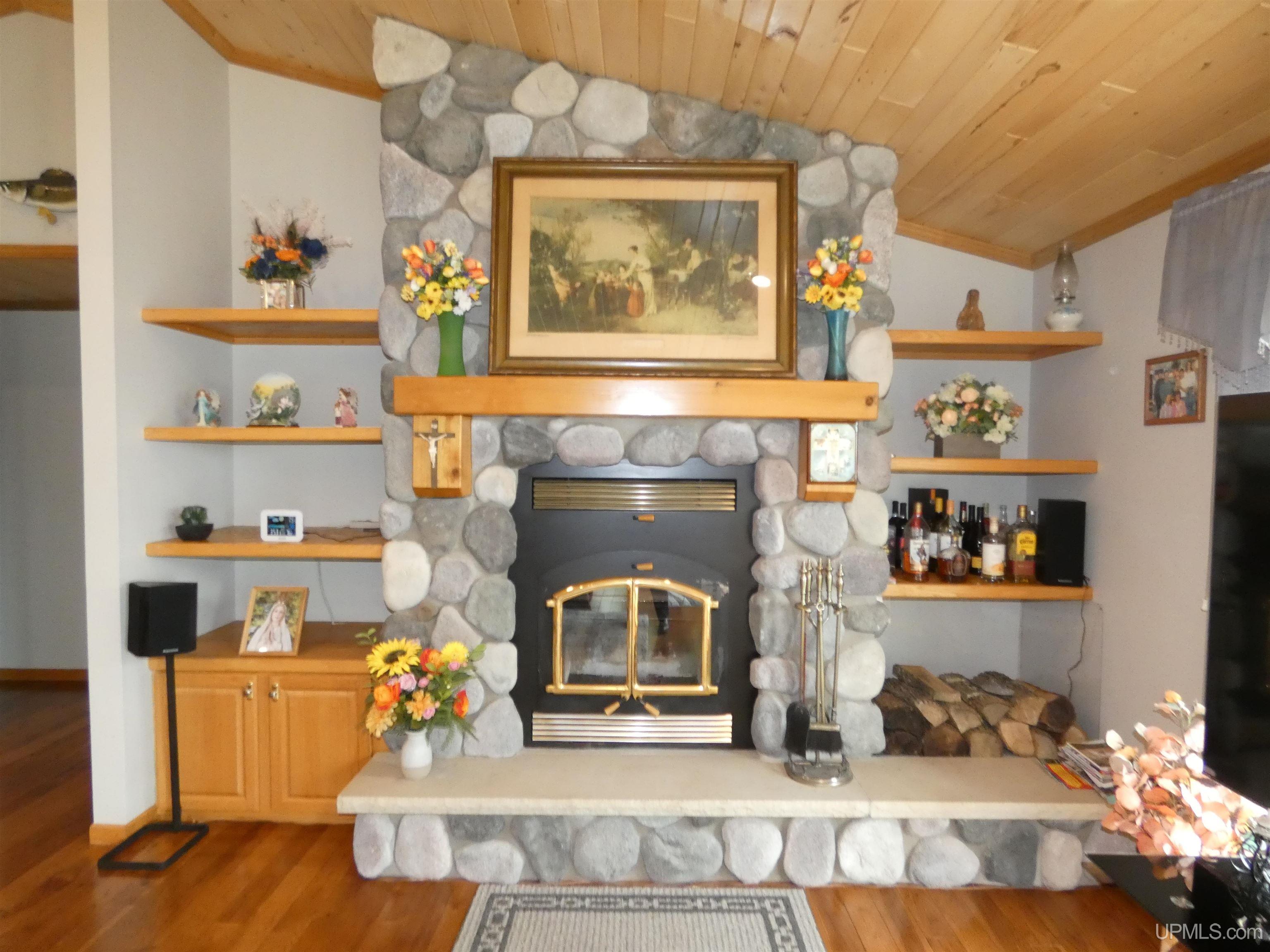 12883 East Shore Road Bergland, MI 49910 - Photo 31 of 56 Gallery Image 31