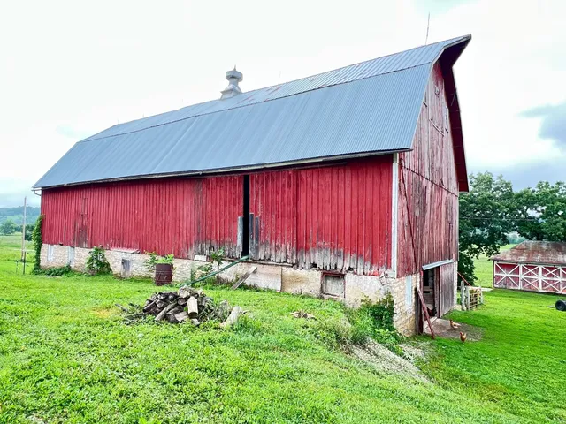 $700,000 | 29572 Morgan Road, Wykoff, MN 55990