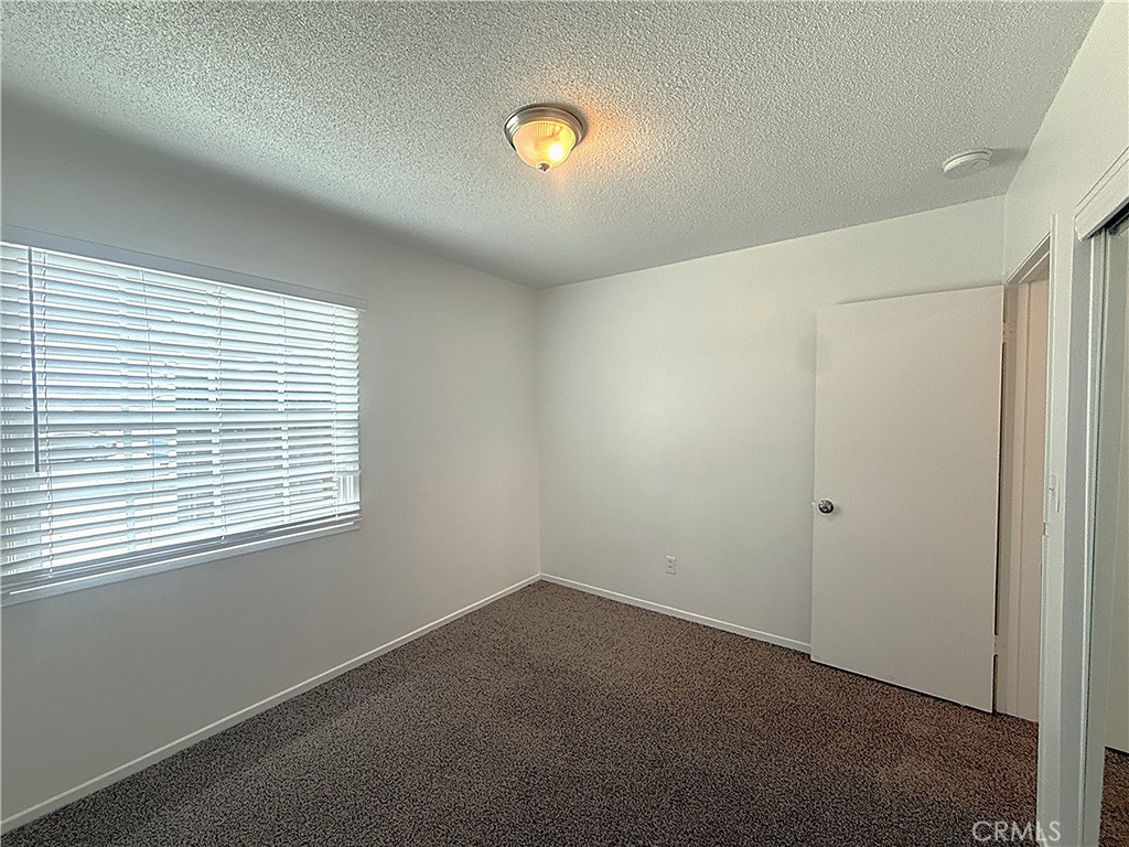 490 Avignon Court Riverside, CA 92501 - Photo 9 of 17