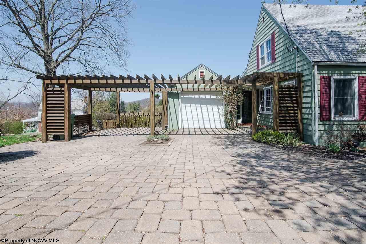 449 Devon Road Morgantown, WV 26505 - Photo 3 of 20 Gallery Image 3